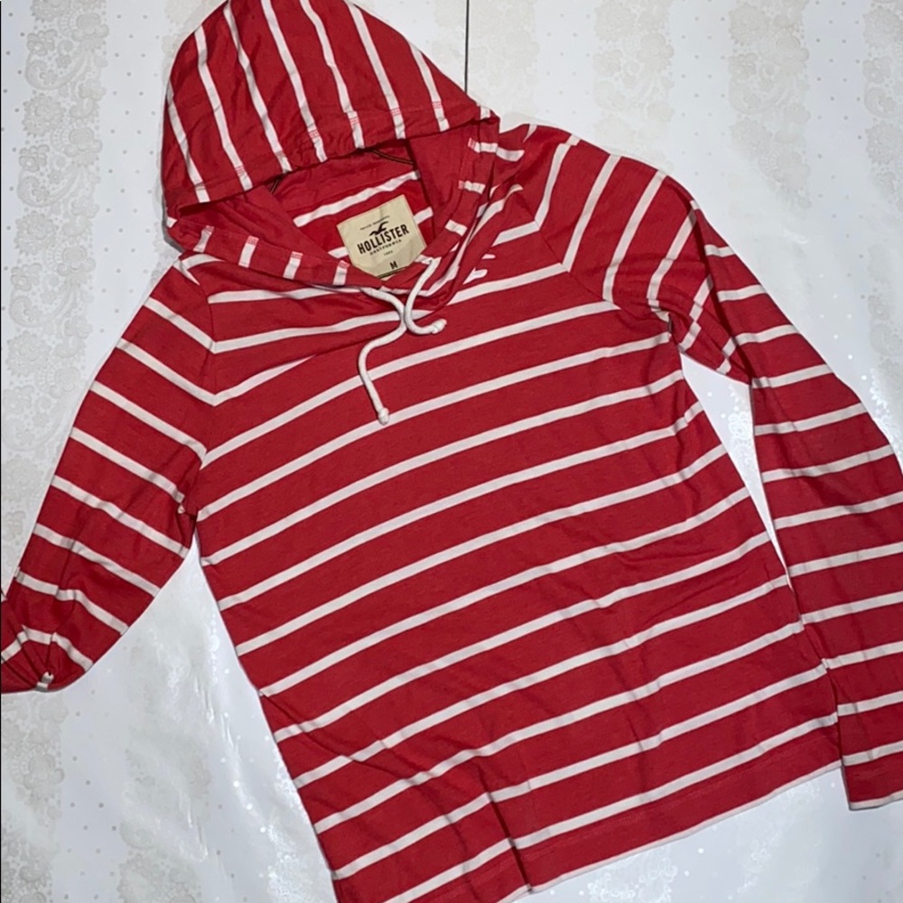 Men’s Hollister long sleeve sweater
